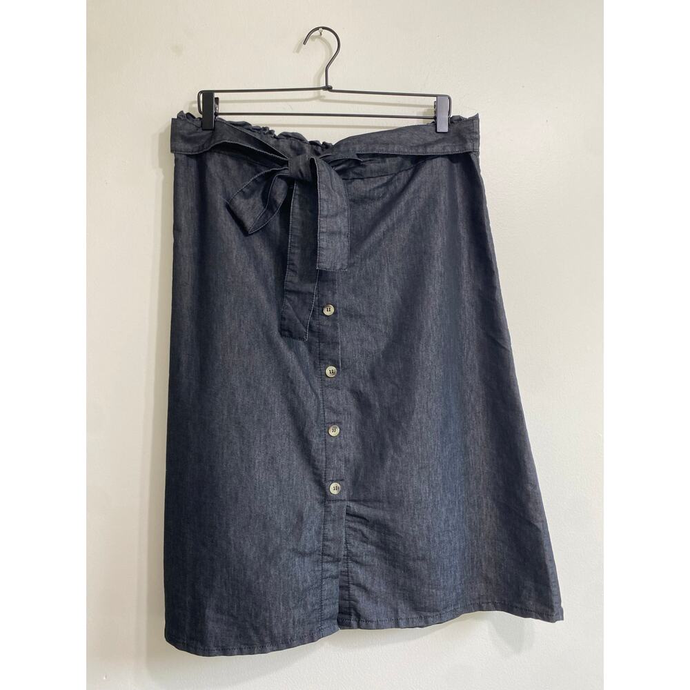 Button-Front Tie-Waist Mini Skirt in Dark Denim